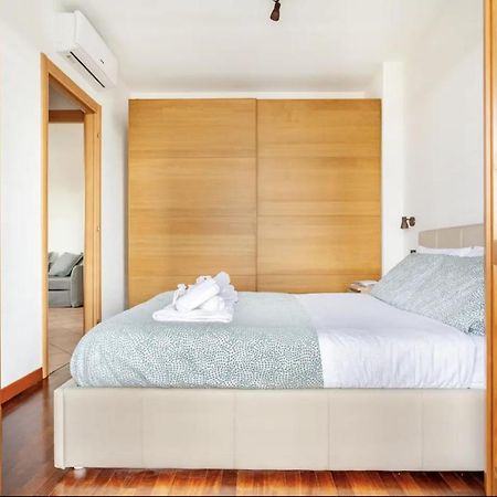 Lussuoso Attico Con Garage Gratis Vicino Al Duomo E Allo Ieo Мілан Екстер'єр фото